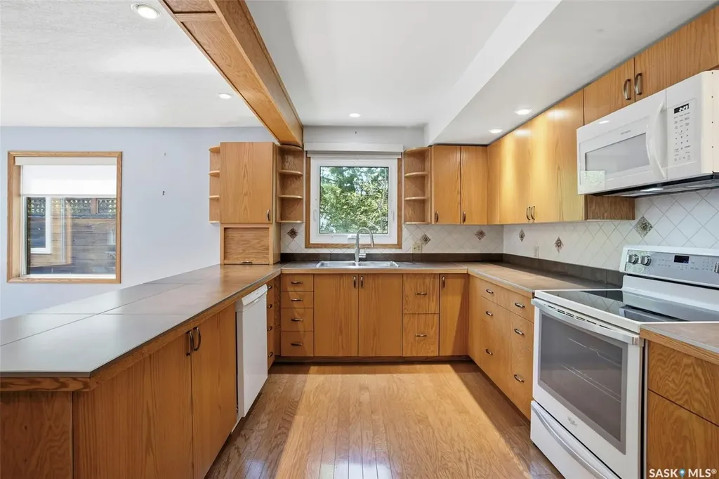 818 Pukwana Drive Manitou Beach SK S0K 4T1