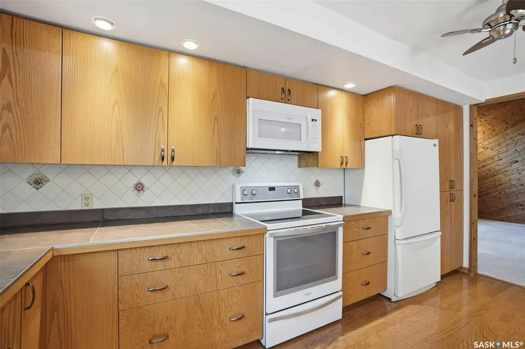 818 Pukwana Drive Manitou Beach SK S0K 4T1