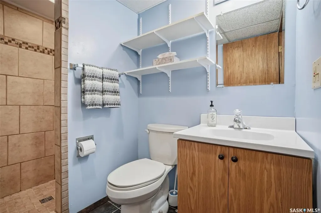 818 Pukwana Drive Manitou Beach SK S0K 4T1