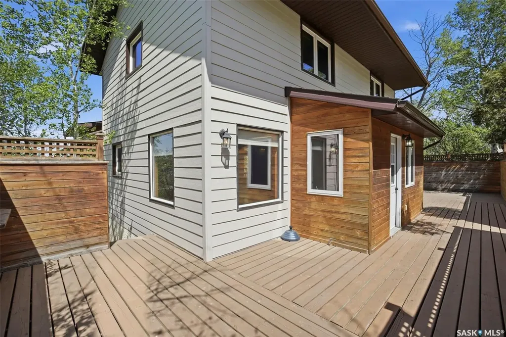 818 Pukwana Drive Manitou Beach SK S0K 4T1