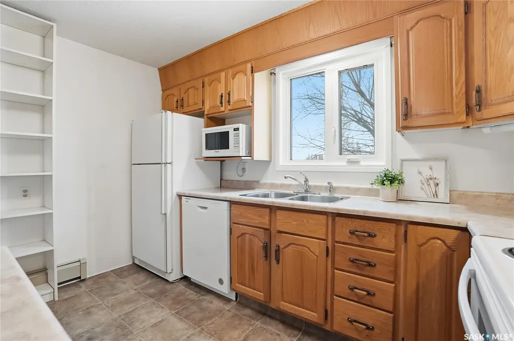 3130 Louise Street Saskatoon SK S7J 3L8