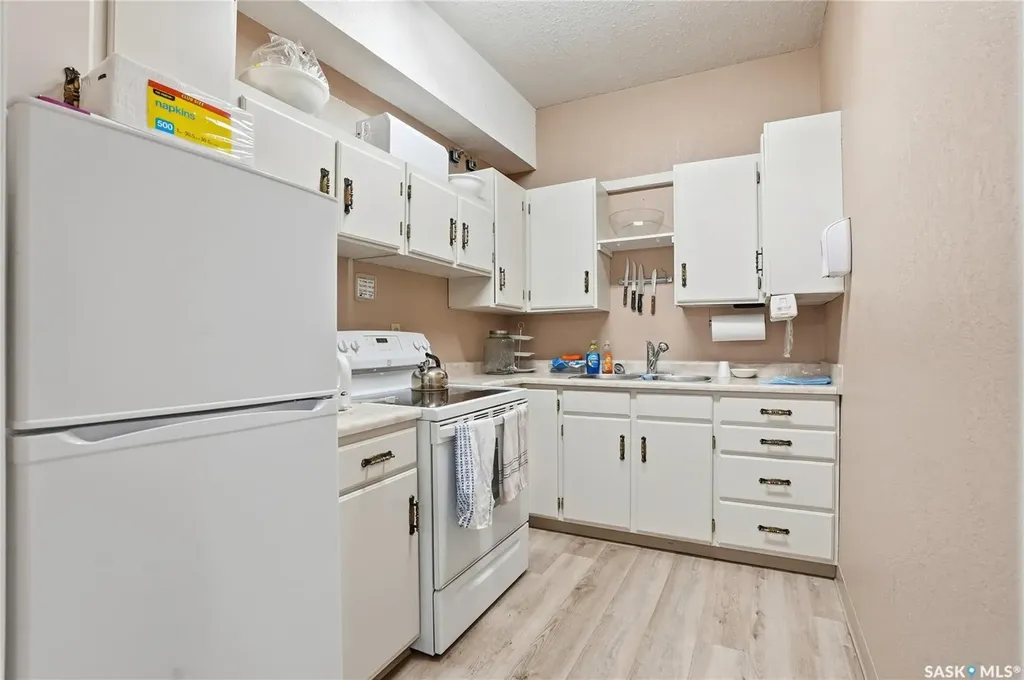 3130 Louise Street Saskatoon SK S7J 3L8
