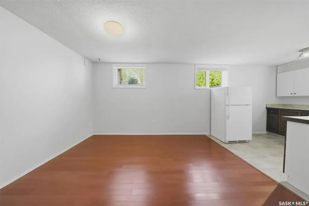 403 Willow Street E Saskatoon SK S7J 0C7