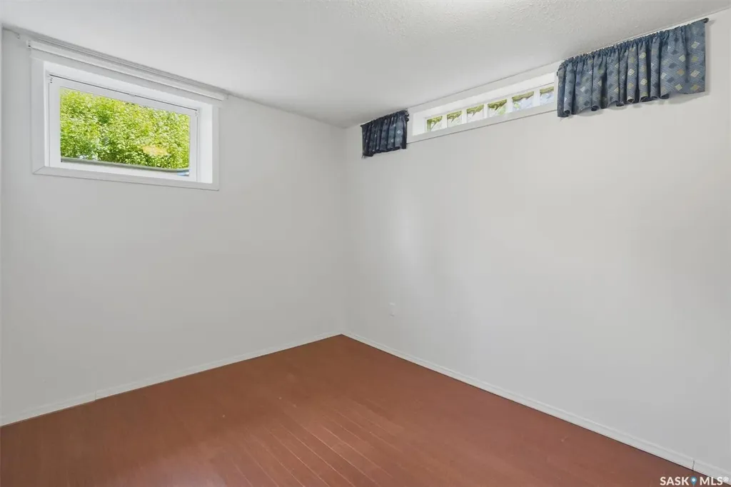403 Willow Street E Saskatoon SK S7J 0C7