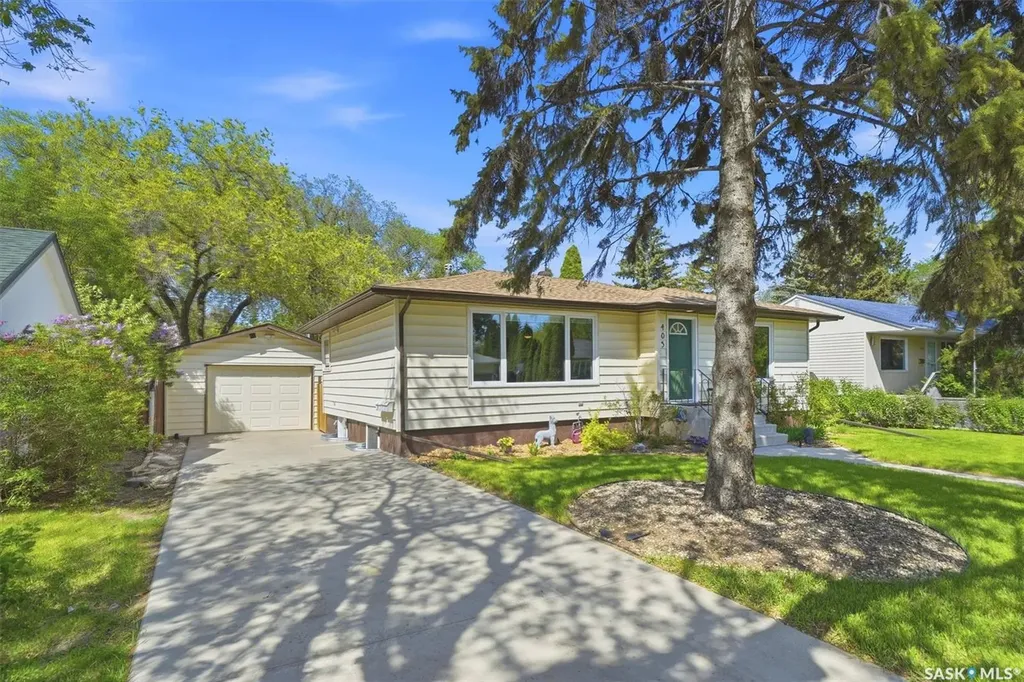 403 Willow Street E Saskatoon SK S7J 0C7