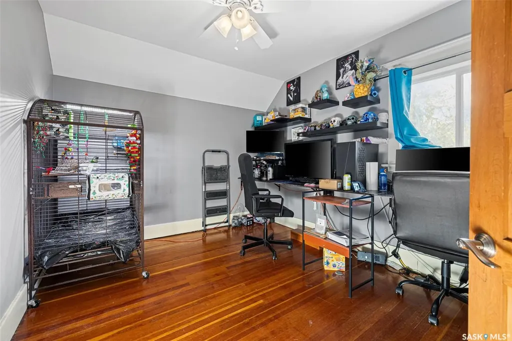 1422 Cameron Street Regina SK S4T 2T4