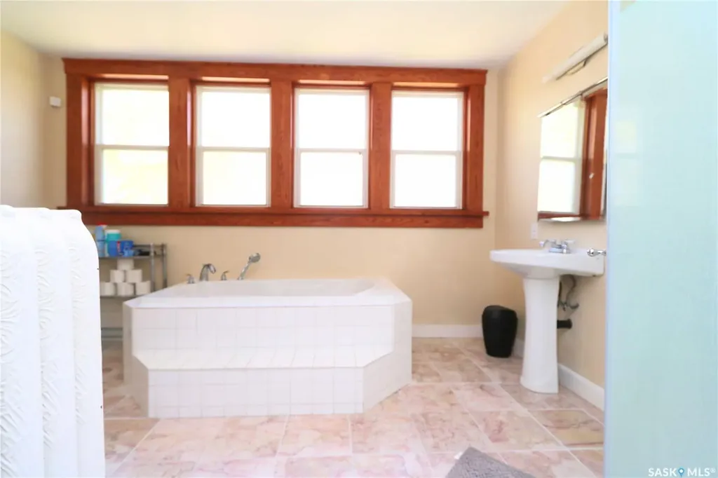 34 Laurier Avenue Yorkton SK S3N 1T7