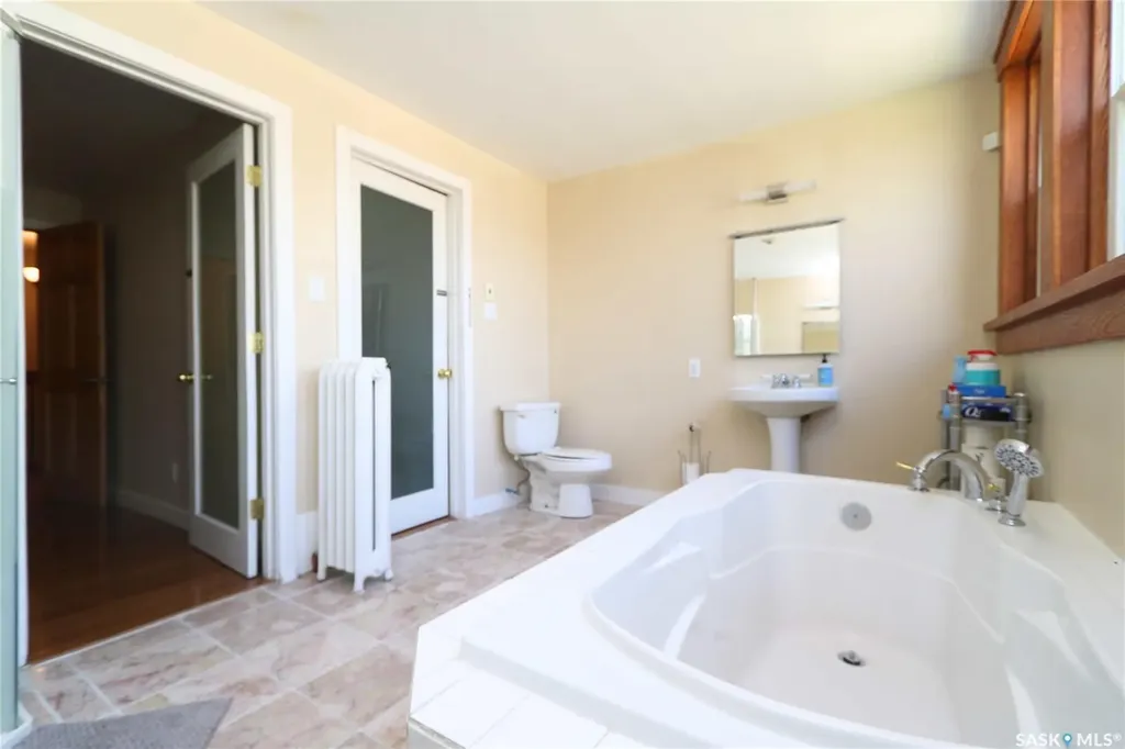 34 Laurier Avenue Yorkton SK S3N 1T7