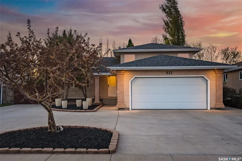 813 Derksen Place Martensville SK S0K 2T0