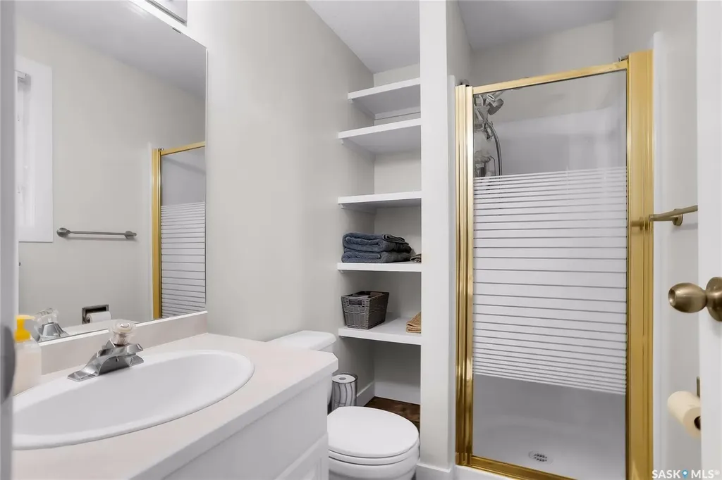 813 Derksen Place Martensville SK S0K 2T0