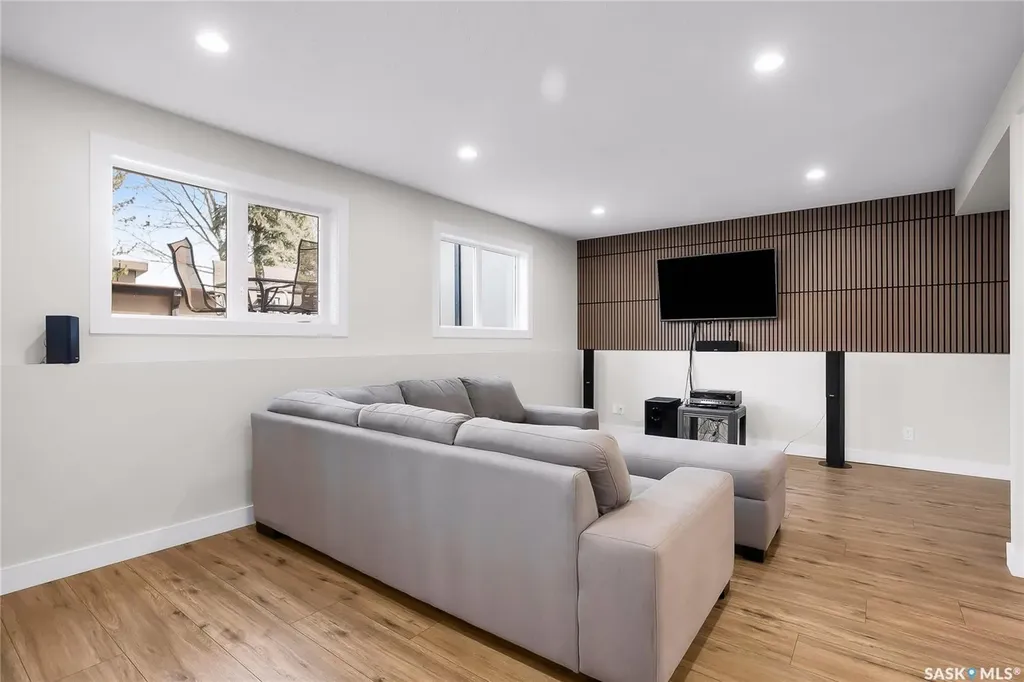 813 Derksen Place Martensville SK S0K 2T0