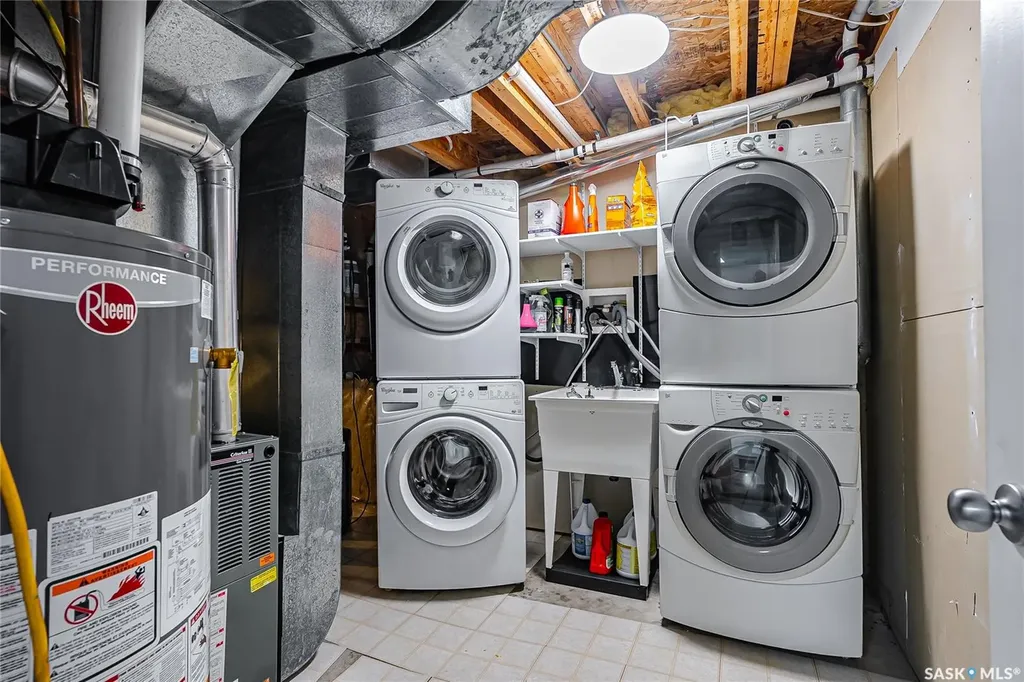 813 Derksen Place Martensville SK S0K 2T0