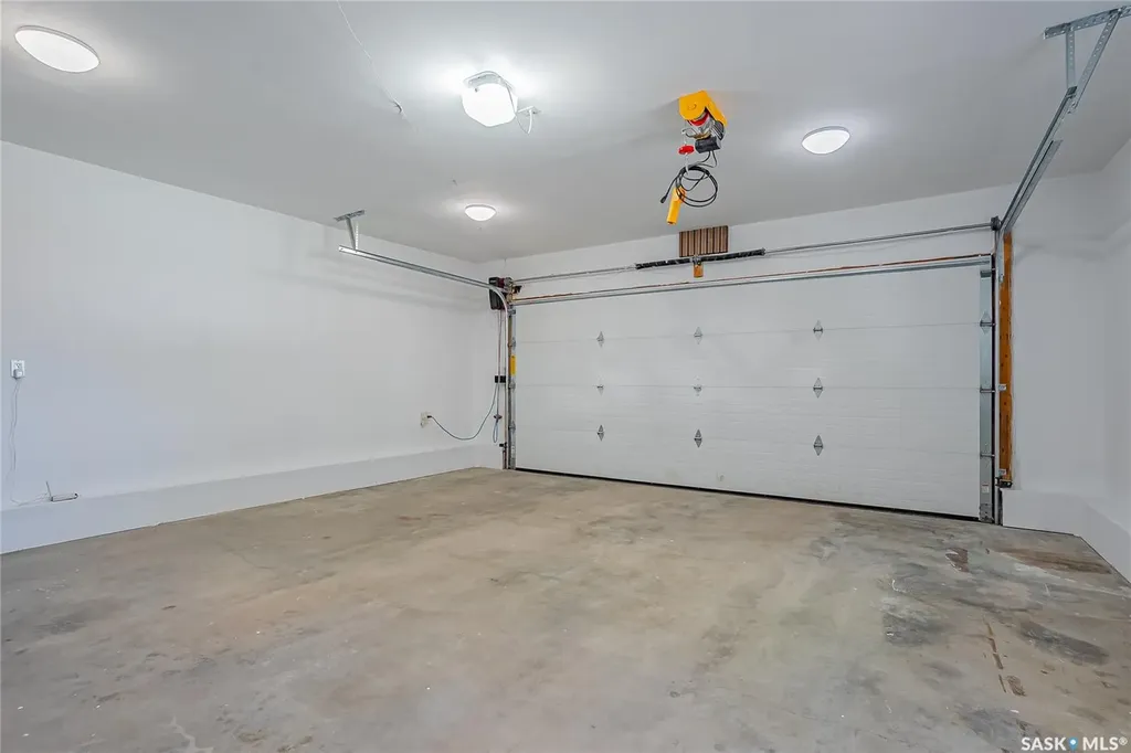 813 Derksen Place Martensville SK S0K 2T0