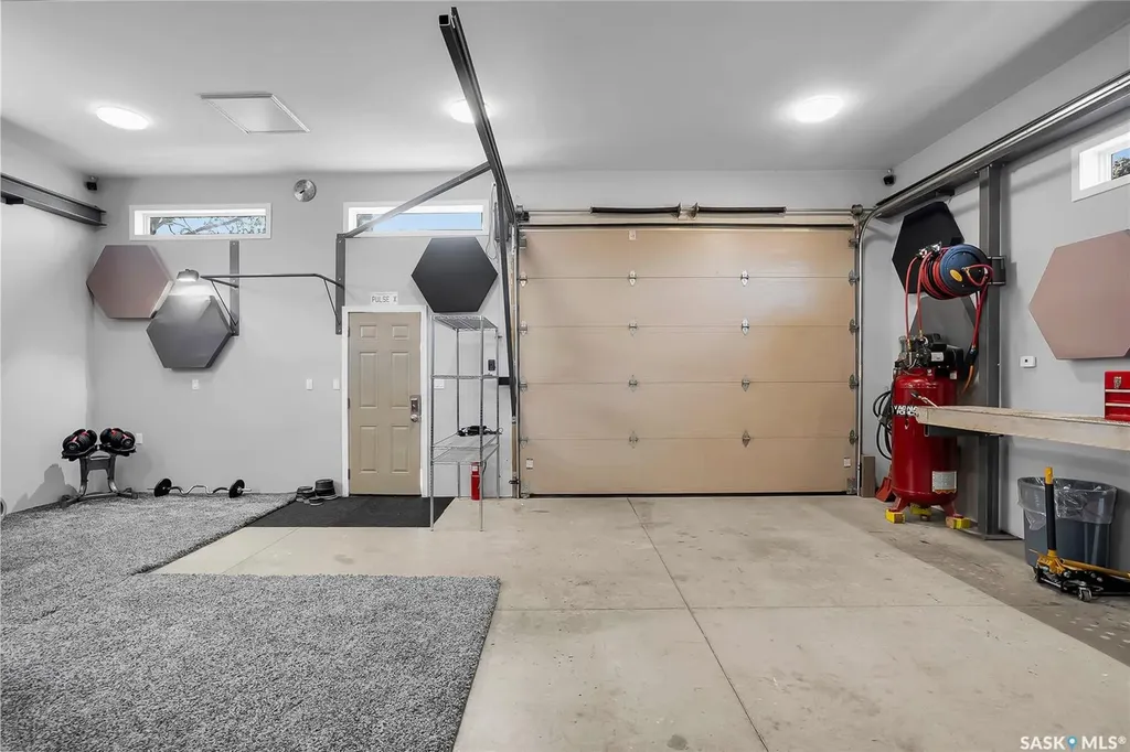 813 Derksen Place Martensville SK S0K 2T0