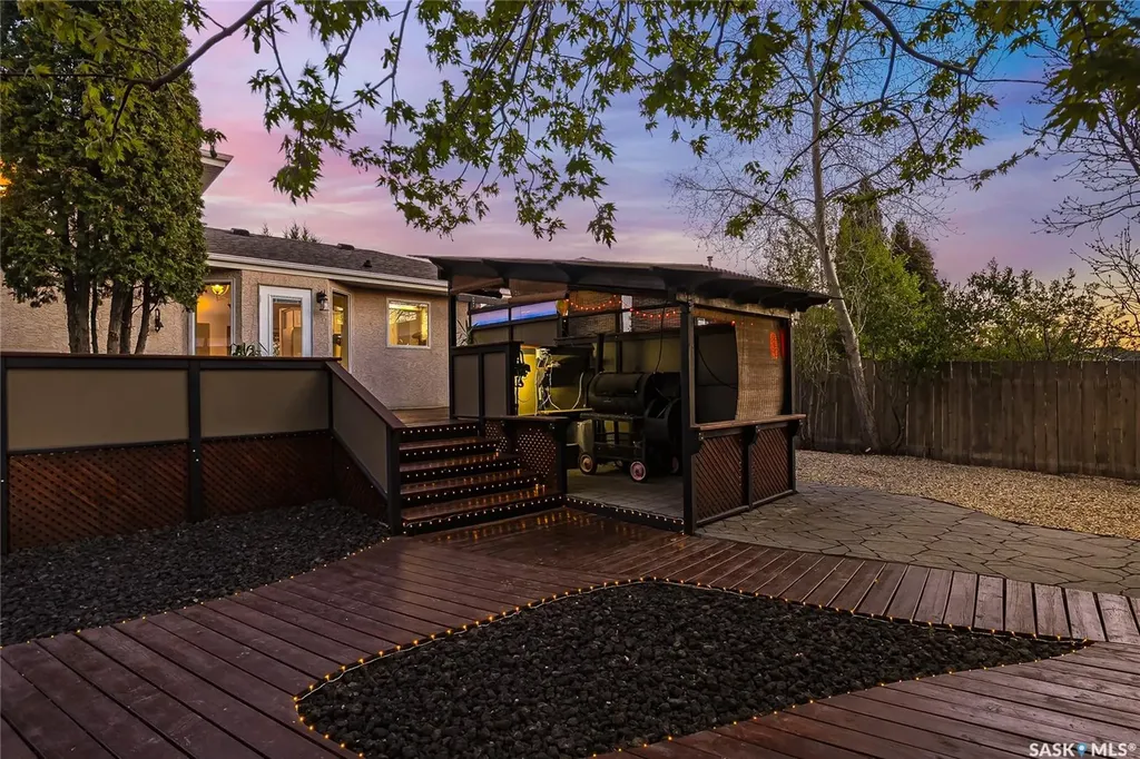 813 Derksen Place Martensville SK S0K 2T0