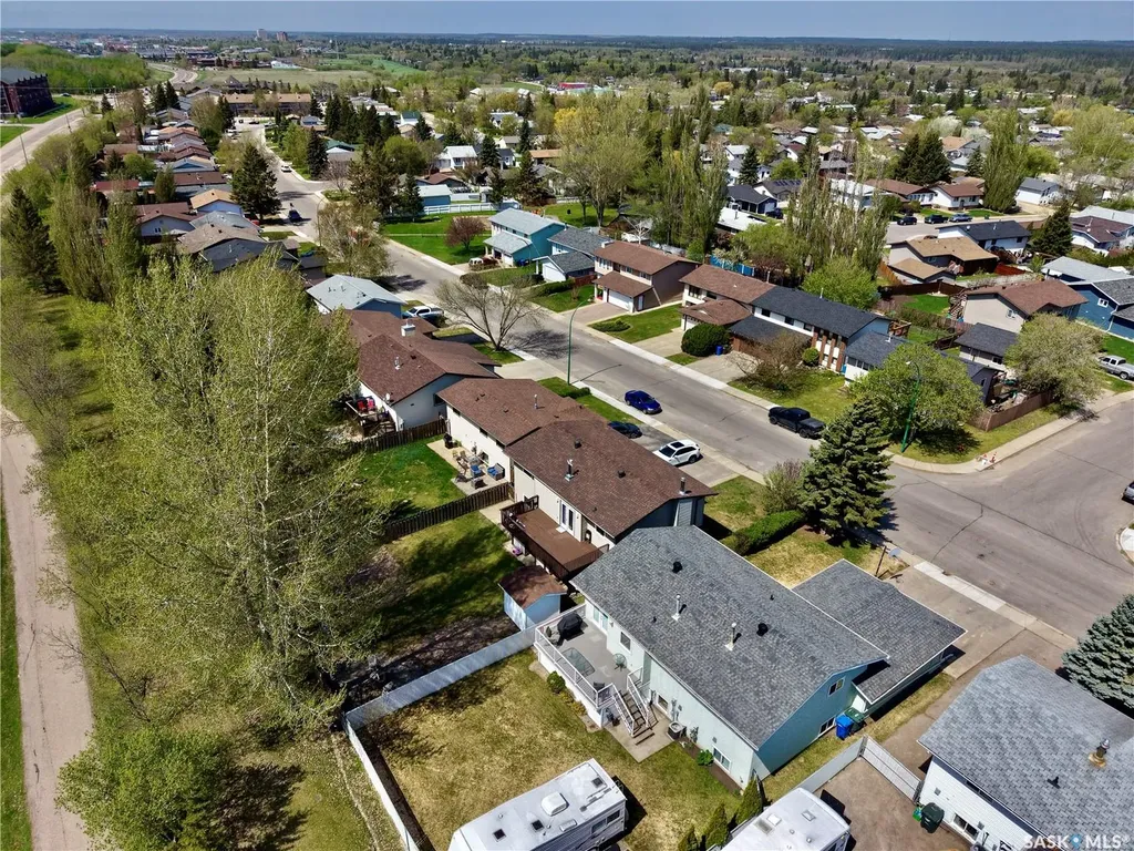 1699 Allbright Crescent Prince Albert SK S6V 7C3