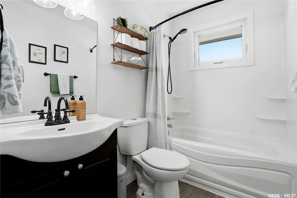 267 Upland Drive Regina SK S4R 5H5