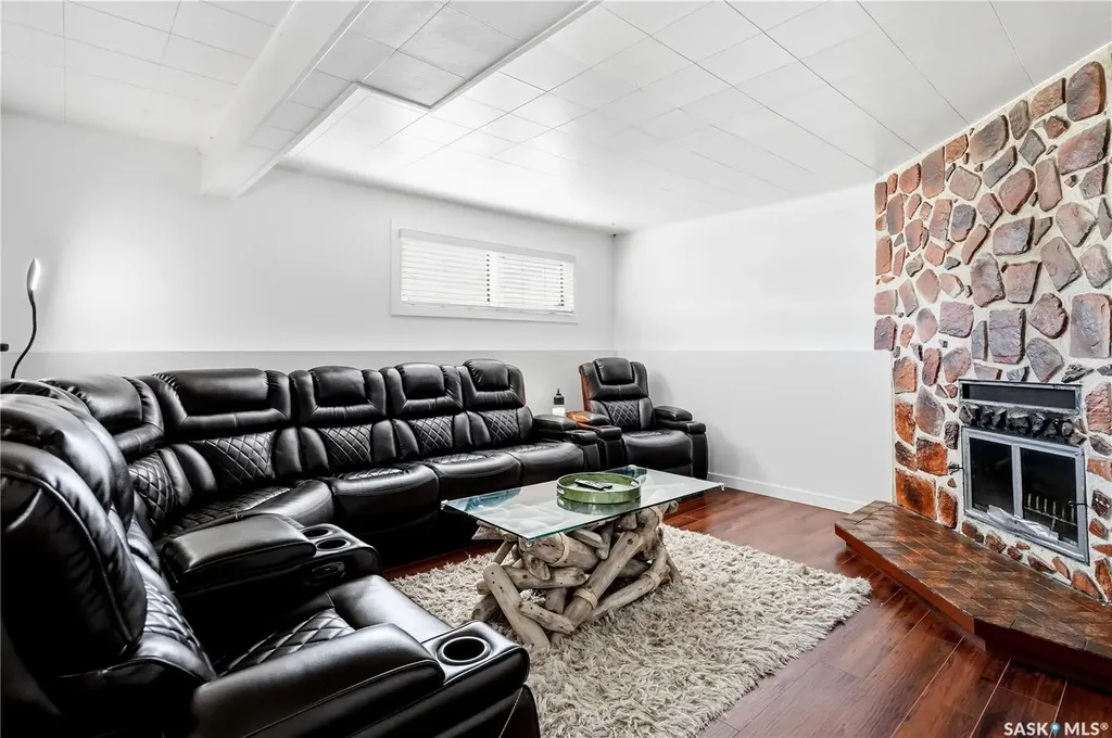 267 Upland Drive Regina SK S4R 5H5