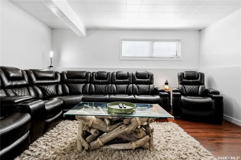 267 Upland Drive Regina SK S4R 5H5