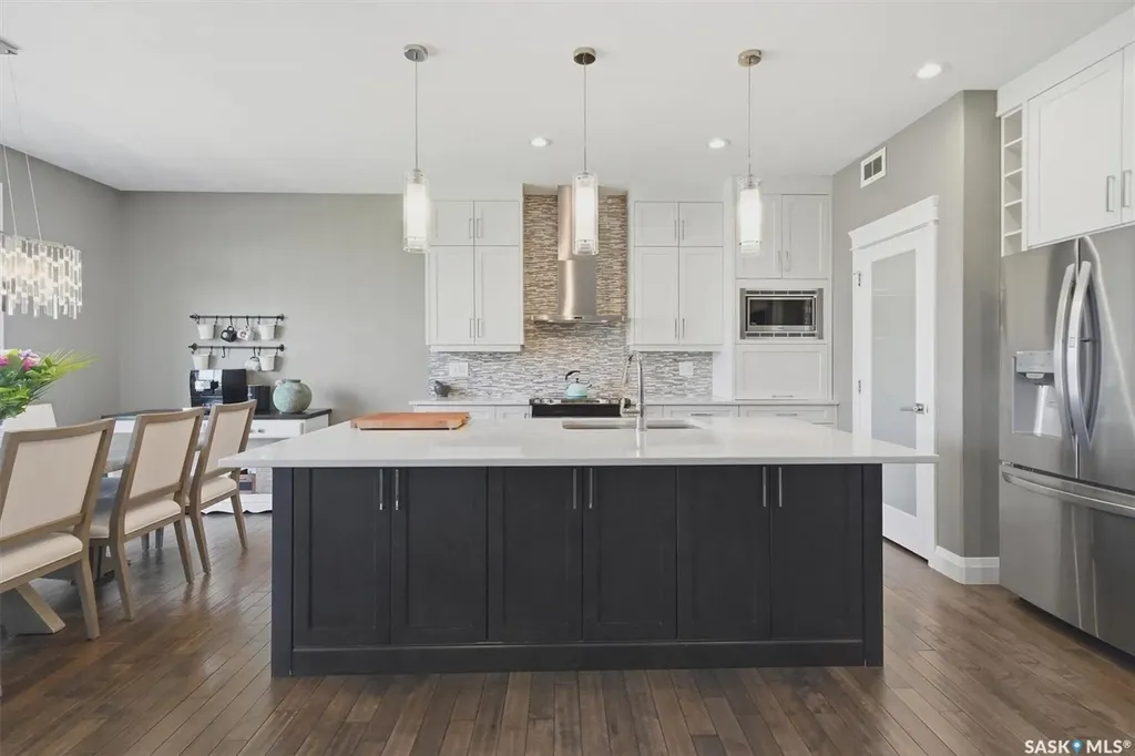 719 Salloum Crescent Saskatoon SK S7W 0N3