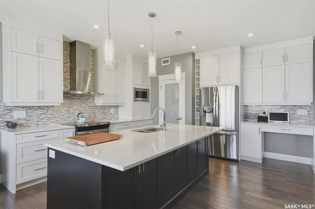 719 Salloum Crescent Saskatoon SK S7W 0N3