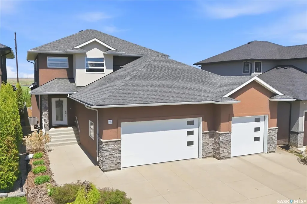 719 Salloum Crescent Saskatoon SK S7W 0N3