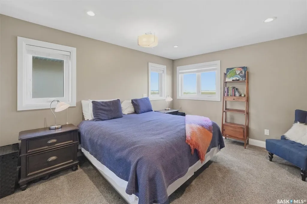 719 Salloum Crescent Saskatoon SK S7W 0N3
