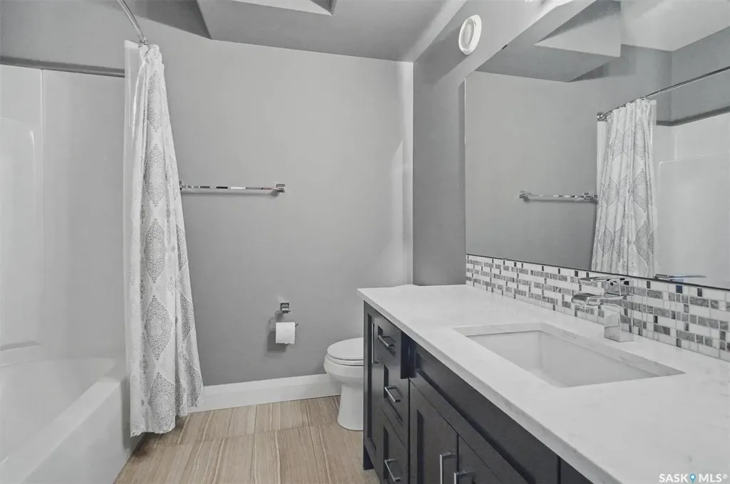 719 Salloum Crescent Saskatoon SK S7W 0N3