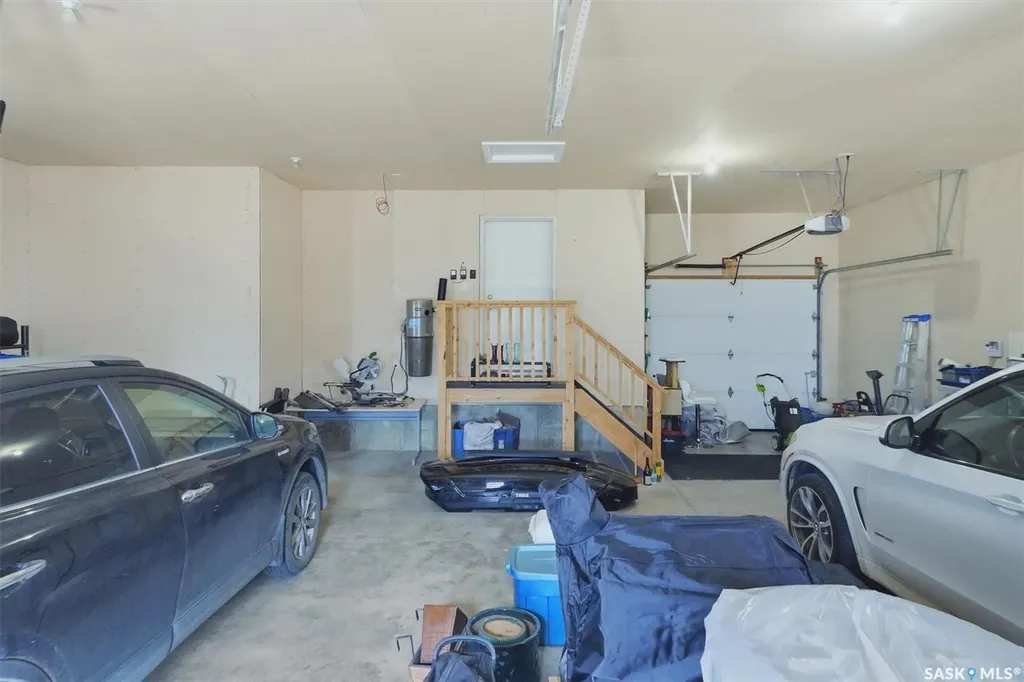 719 Salloum Crescent Saskatoon SK S7W 0N3