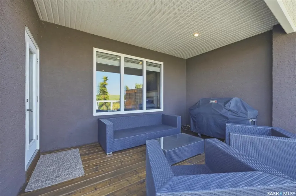 719 Salloum Crescent Saskatoon SK S7W 0N3