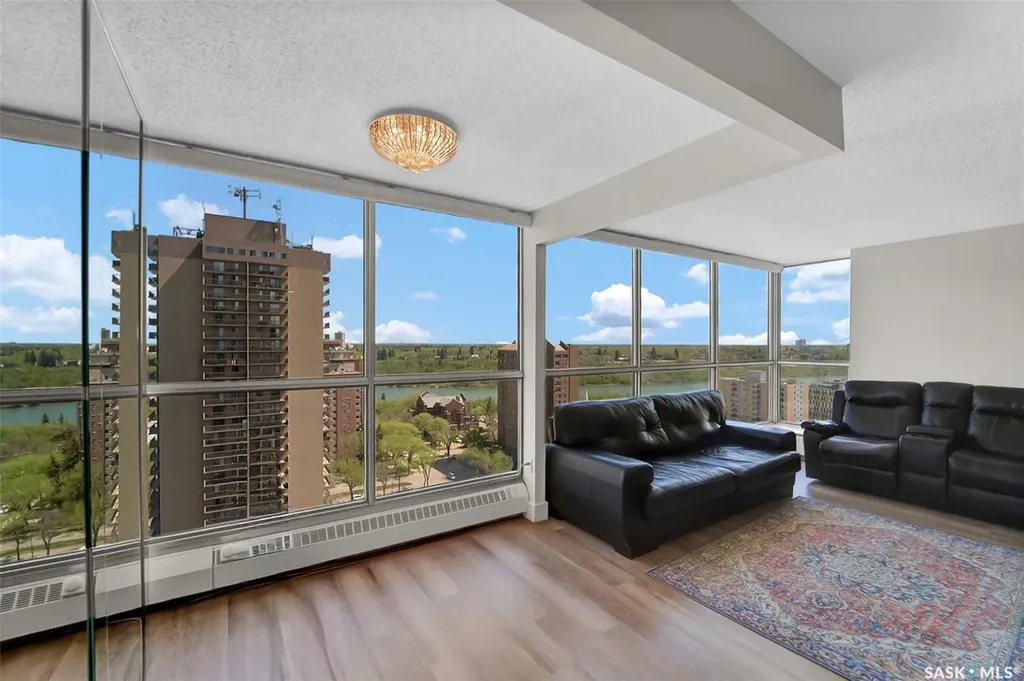 315 5th Avenue N Saskatoon SK S7K 5Z8