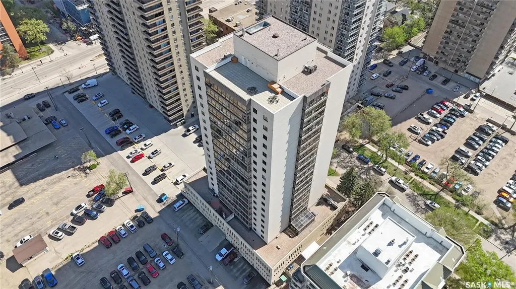 315 5th Avenue N Saskatoon SK S7K 5Z8