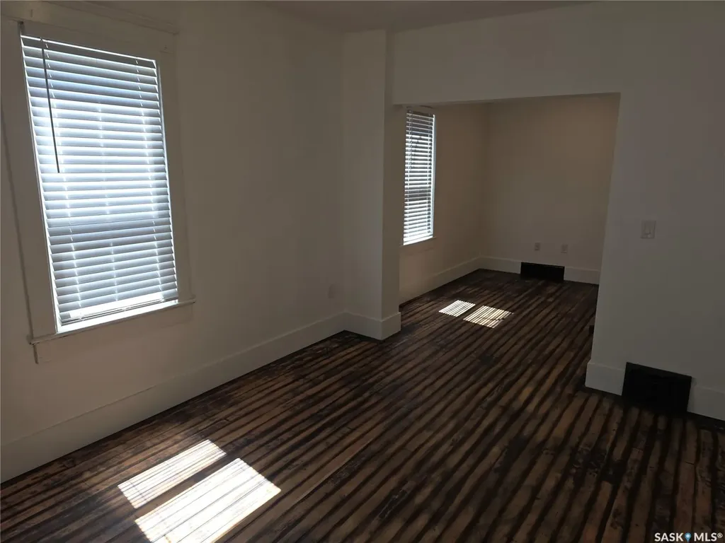 125 D Avenue S Saskatoon SK S7M 1P6