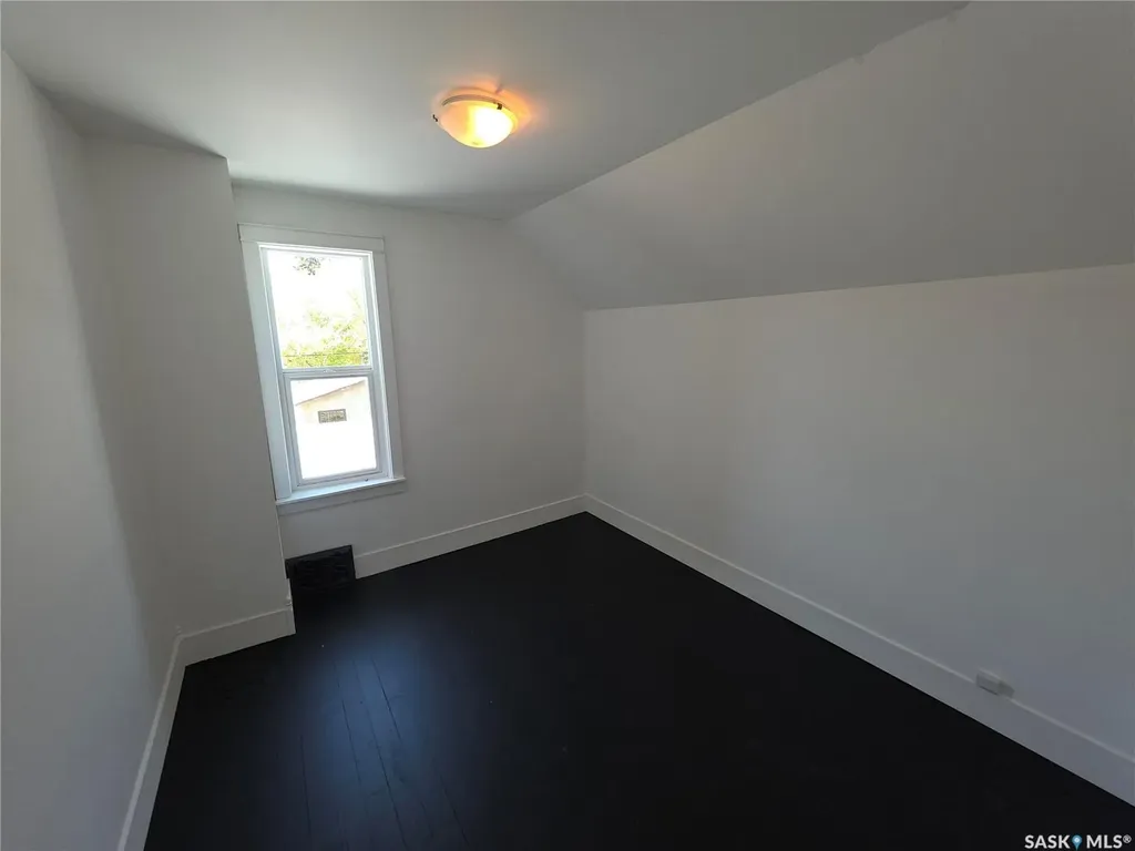 125 D Avenue S Saskatoon SK S7M 1P6