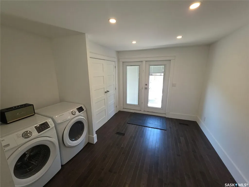 125 D Avenue S Saskatoon SK S7M 1P6