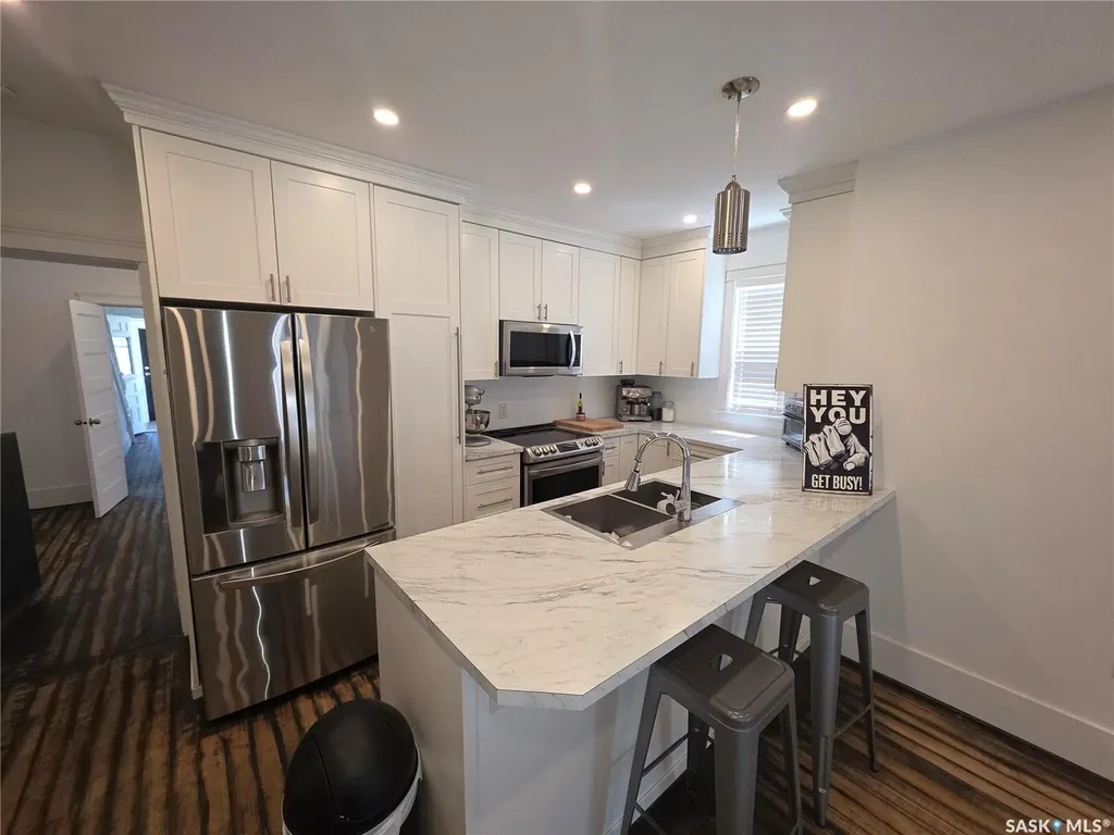 125 D Avenue S Saskatoon SK S7M 1P6