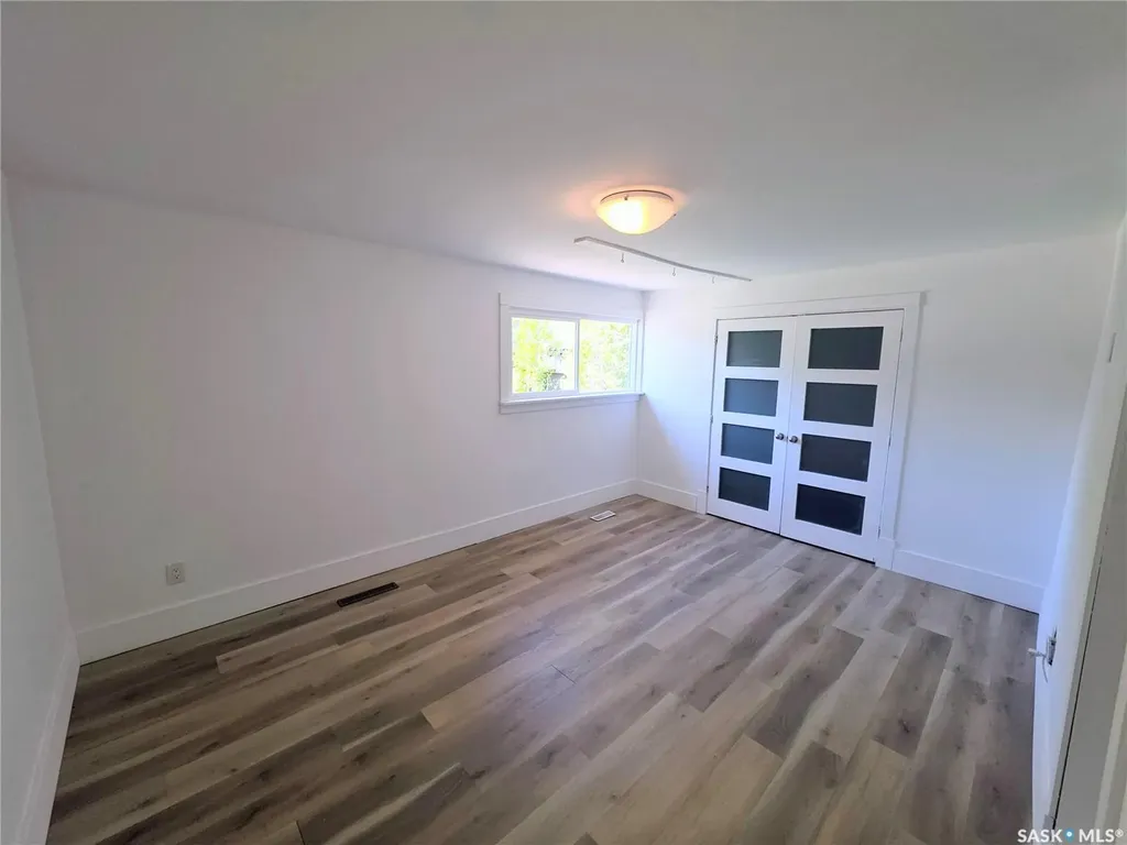 125 D Avenue S Saskatoon SK S7M 1P6
