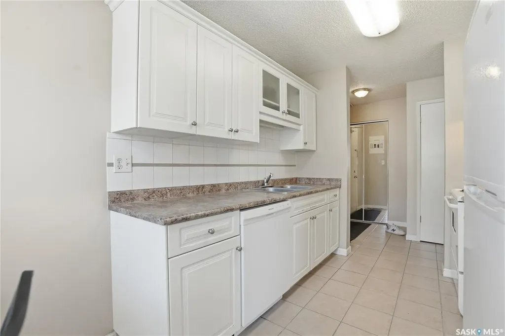 3 Columbia Drive Saskatoon SK S7K 1E3