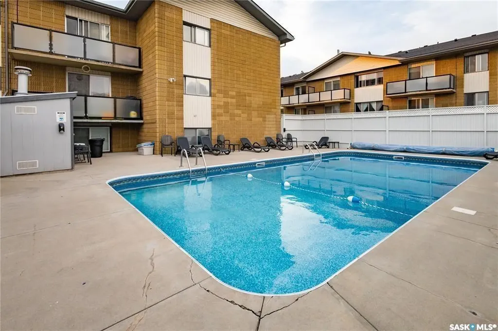3 Columbia Drive Saskatoon SK S7K 1E3