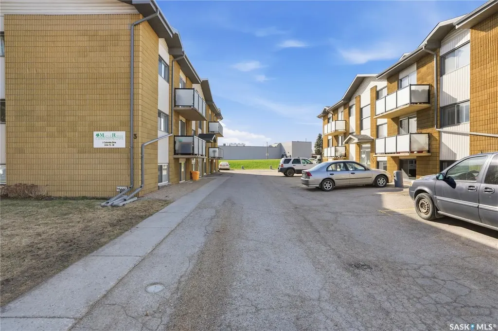 3 Columbia Drive Saskatoon SK S7K 1E3