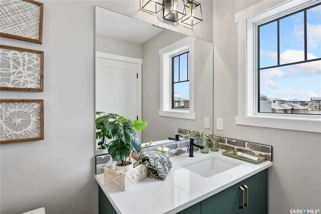423 Yuel Crescent Saskatoon SK S7W 1N5