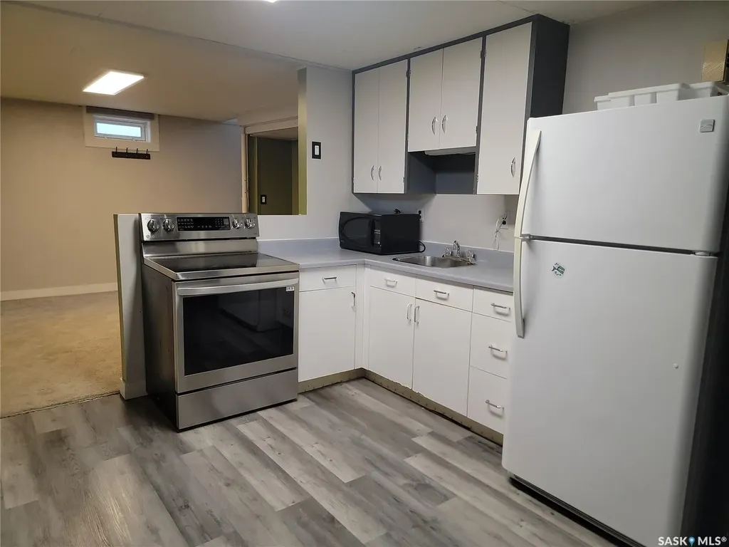 1621 Greig Avenue Saskatoon SK S7N 2K1