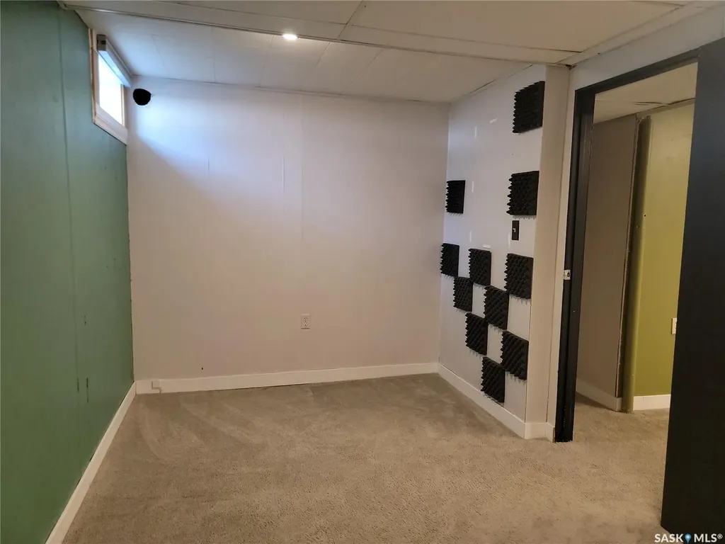 1621 Greig Avenue Saskatoon SK S7N 2K1