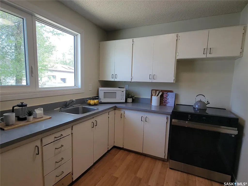 1621 Greig Avenue Saskatoon SK S7N 2K1