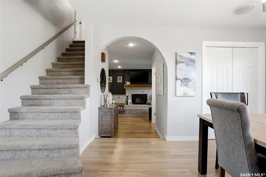 10 Louise Crescent Regina SK S4X 2E2