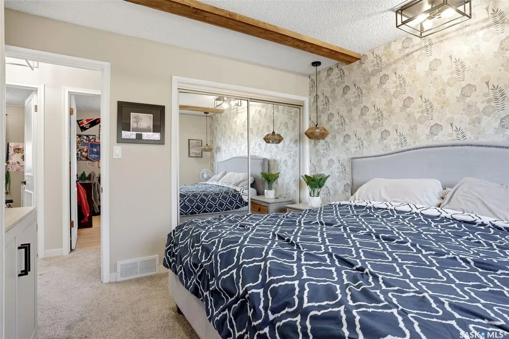 10 Louise Crescent Regina SK S4X 2E2
