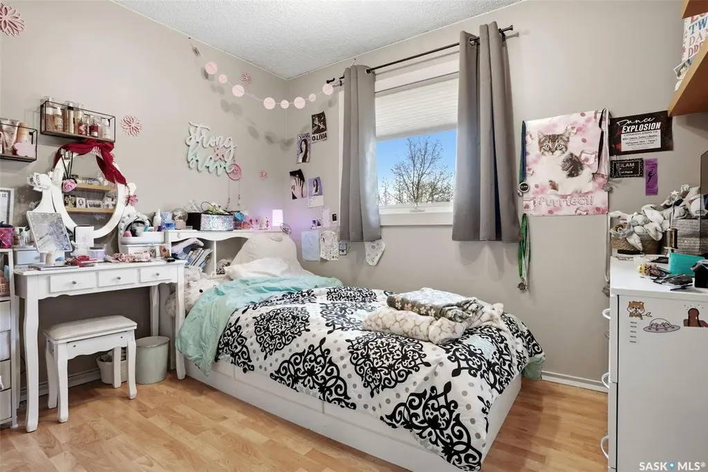 10 Louise Crescent Regina SK S4X 2E2