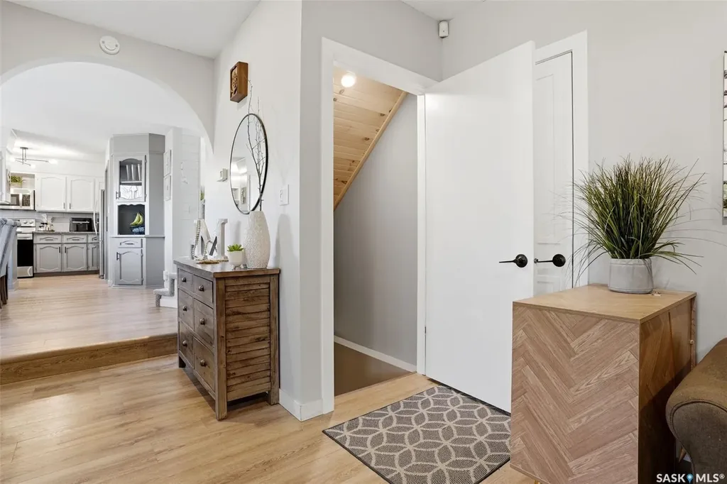 10 Louise Crescent Regina SK S4X 2E2