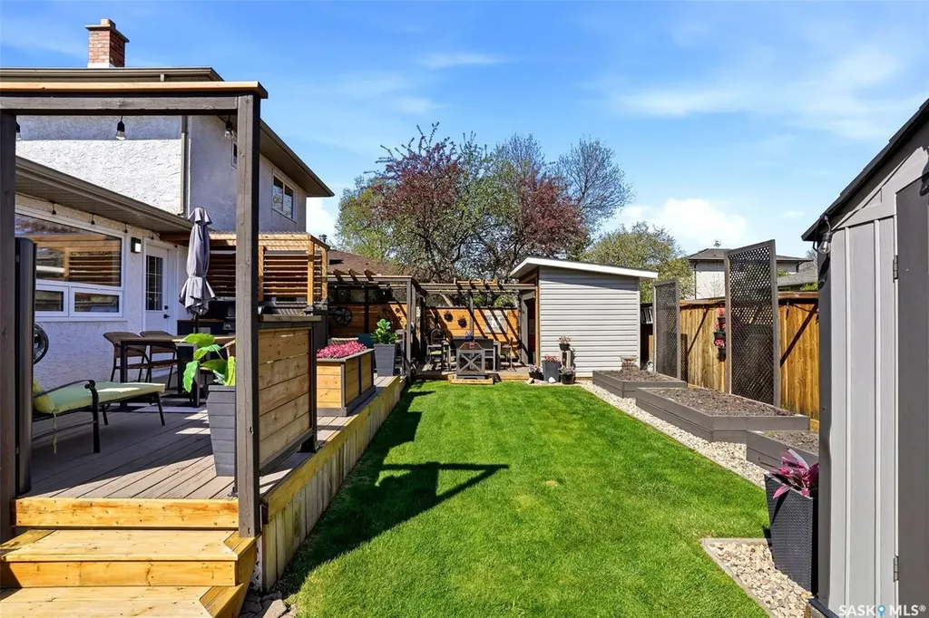 10 Louise Crescent Regina SK S4X 2E2