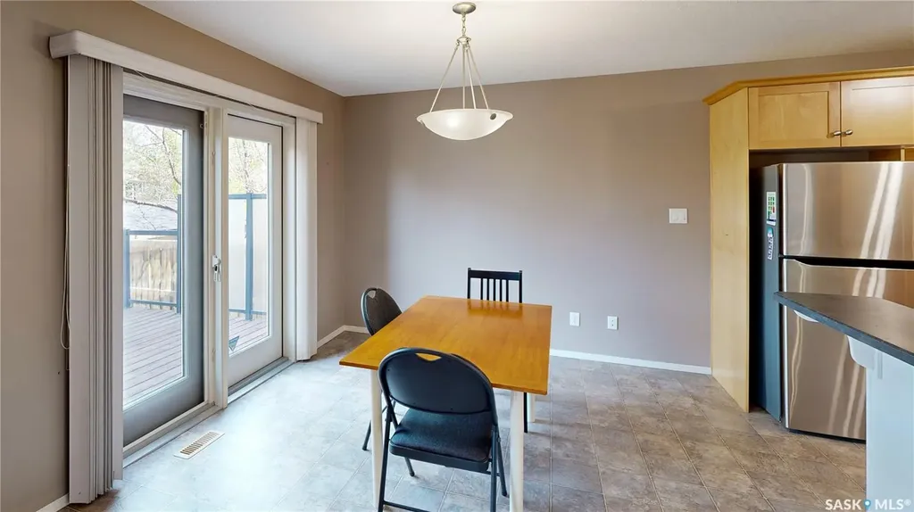 7058 Wascana Cove Drive Regina SK S4V 3E9